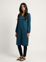 Load image into Gallery viewer, Viridian Crest: Brocade Detail Knee Top 83262