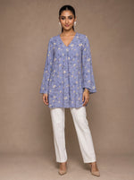Load image into Gallery viewer, Floral Texture: Textured Poly Cotton Below Hip Top 91971