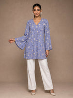 Load image into Gallery viewer, Floral Texture: Textured Poly Cotton Below Hip Top 91971