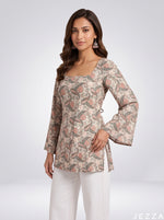 Load image into Gallery viewer, Paisley Contour: Fitted Below Hip Top 87531