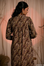 Load image into Gallery viewer, Paisley Line: Mandarin V-Neck Midi Top 82361
