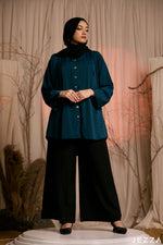 Load image into Gallery viewer, Opulent Structure: Viridian Brocade Detail Top 82422
