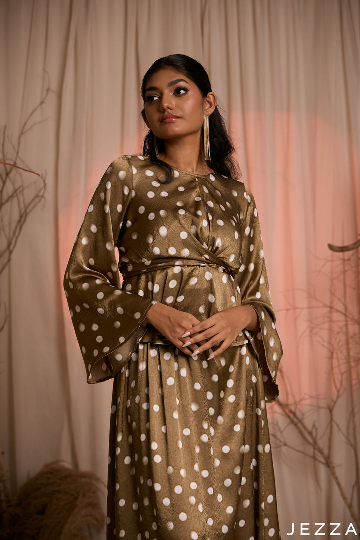 Polka Play: Satin Two-Piece Ensemble 84511/8452