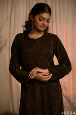 Load image into Gallery viewer, Canvas Drift: Long Sleeve Abstract Dress 73371