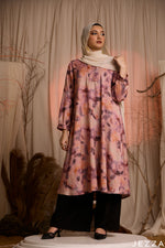 Load image into Gallery viewer, Watercolor Drift: Jacquard Knee Length Top 83661
