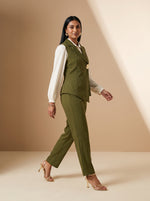 Load image into Gallery viewer, Olive Edge: Twill Polyester Waistcoat 84952