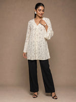 Load image into Gallery viewer, Ditsy Texture: Textured Poly Cotton Below Hip Top 92821