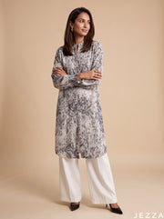 Serpent Line: Snake Print Knee Top 82243
