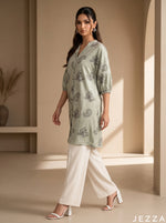 Load image into Gallery viewer, Nomad Motif: Paisley Print Top 87053