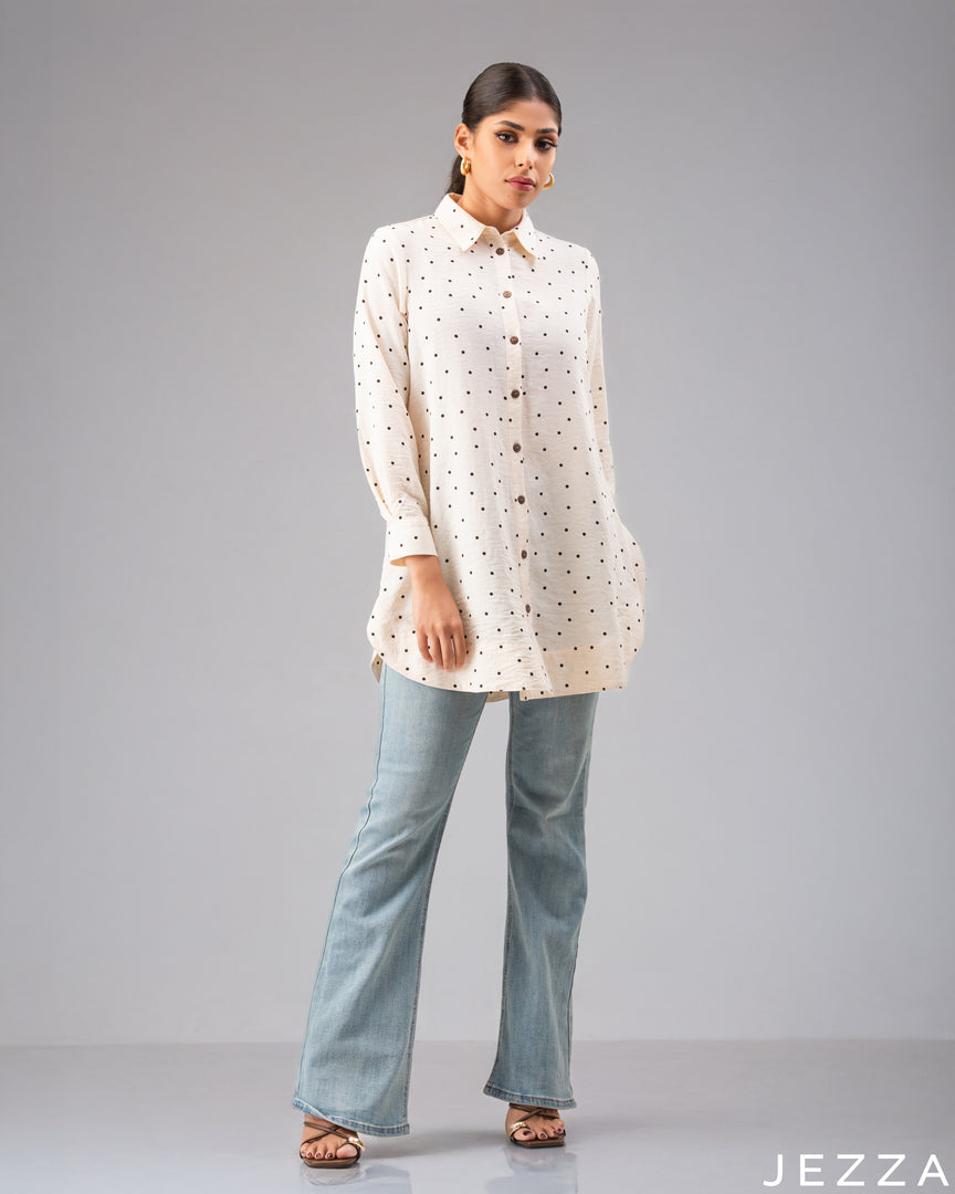 Chic Dots: Black & White Collared Top 77631
