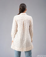 Load image into Gallery viewer, Chic Dots: Black &amp; White Collared Top 77631