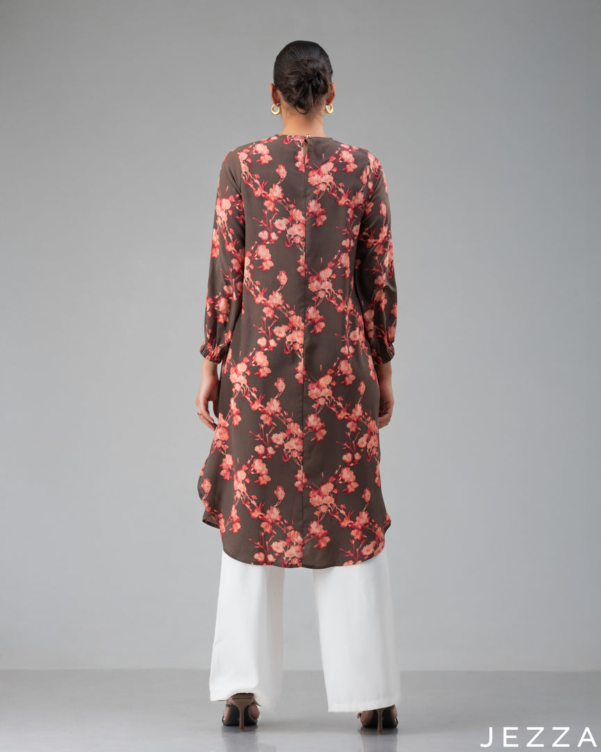 Blooming Grace: Floral Midi Top 77641