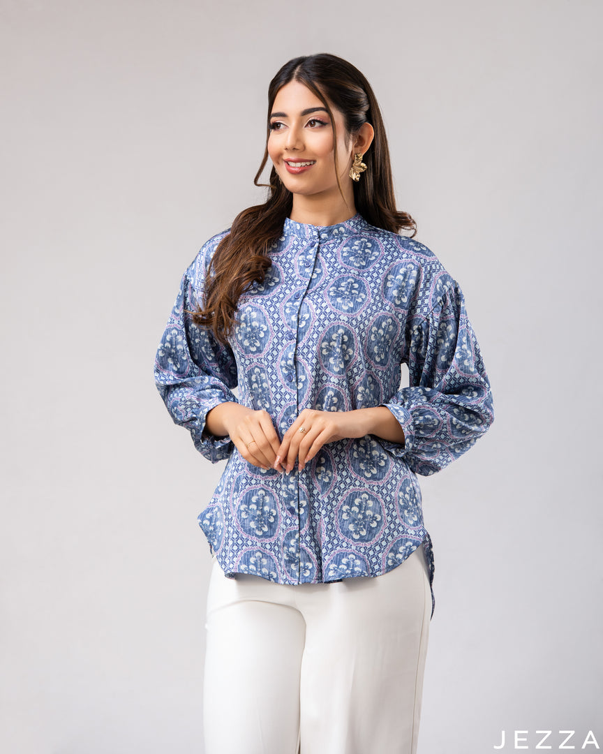 Motif Elegance: Satin Mandarin Hip Top 79301