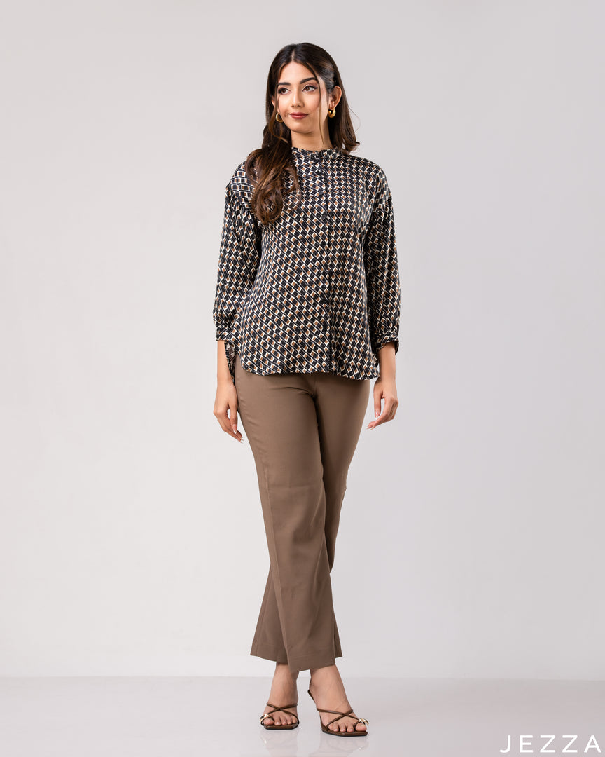 Floral Poise: Mandarin Collar Hip Top 77511