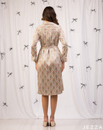 Load image into Gallery viewer, Motif Elegance: Satin Lapel Below-Knee Top 79331