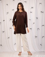 Load image into Gallery viewer, Warm Elegance: Brunette V-Neck Below-Hip Top 76812