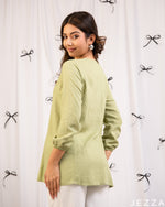 Load image into Gallery viewer, Fresh Ease: Celadon Green Round-Neck Below-Hip Top 71271