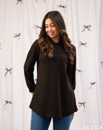 Load image into Gallery viewer, Effortless Comfort: Black Hoodie Hip Top 75552