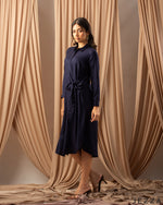 Load image into Gallery viewer, Classic Comfort: Dark Blue Cotton Midi Dress 75863