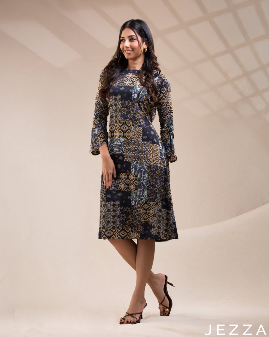 Refined Flow: The Regular-Fit Below Knee-Length Dress-Top 77001