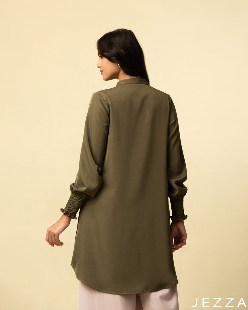 Classic Purity: Seaweed Green Mandarin-Collar Long Top 77061