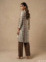 Load image into Gallery viewer, Structured Heritage: Vertical Border Knee Top 79361