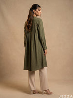 Load image into Gallery viewer, Moss Grove: Mandarin Collar Knee Top 76601