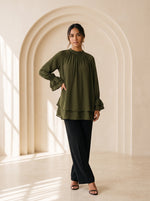 Load image into Gallery viewer, Jungle Green High Neck Top 90152