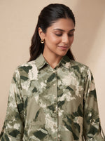 Load image into Gallery viewer, Abstract Collared Midi Top 92761