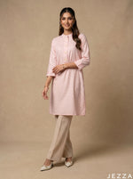 Load image into Gallery viewer, Botanical Charm: Ditsy Floral Knee Top 80911