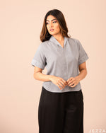 Load image into Gallery viewer, Hip Length Top With Decorative Collar 52722