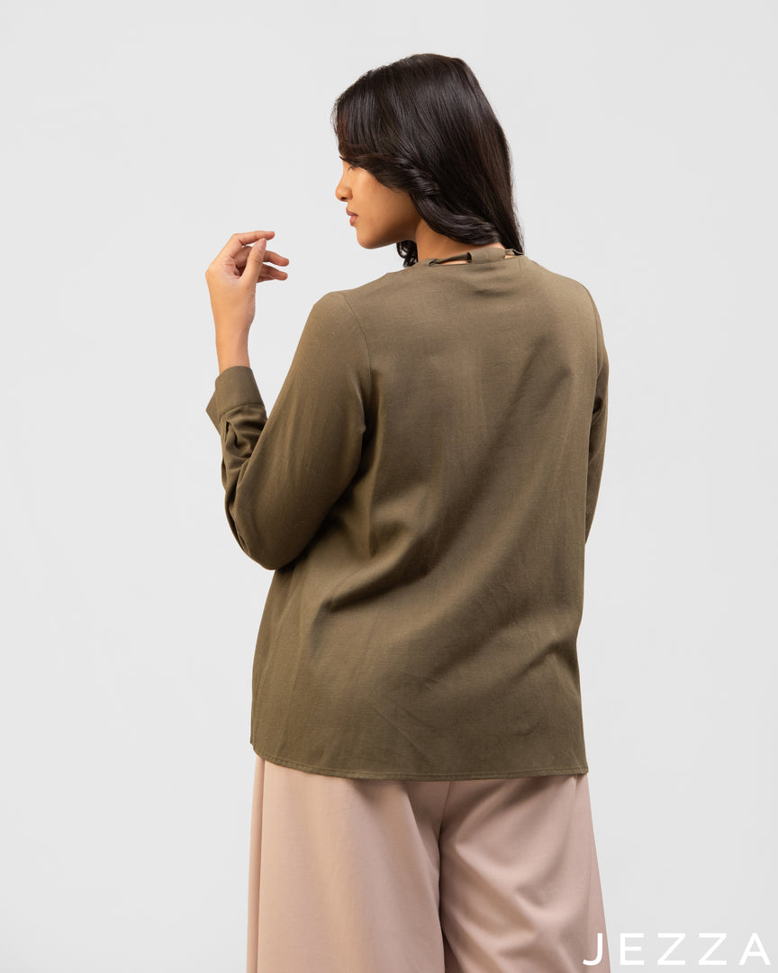 Subtle Charm: Green Relaxed-Fit Below-Hip Top 77301