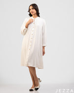 Load image into Gallery viewer, Descriptive Elegance: Minimal Relaxed-Fit Knee Top 76181