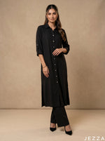Load image into Gallery viewer, Refined Edge: Black Crushed Midi Top 82911