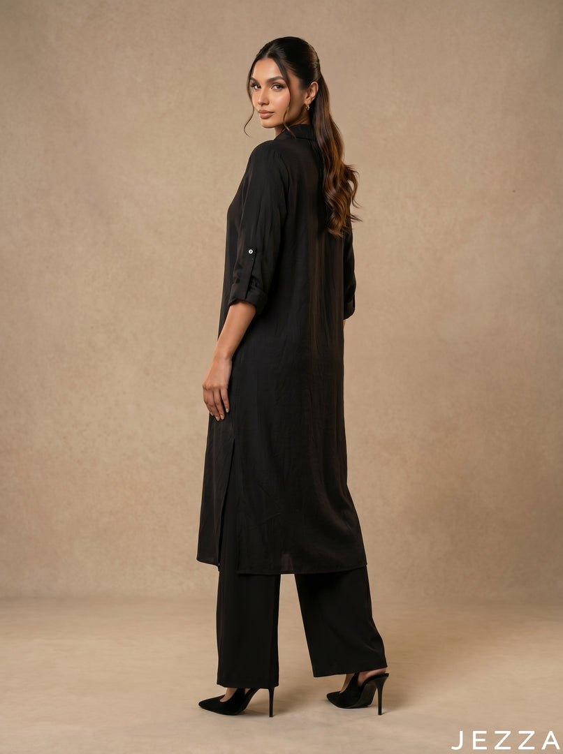 Refined Edge: Black Crushed Midi Top 82911