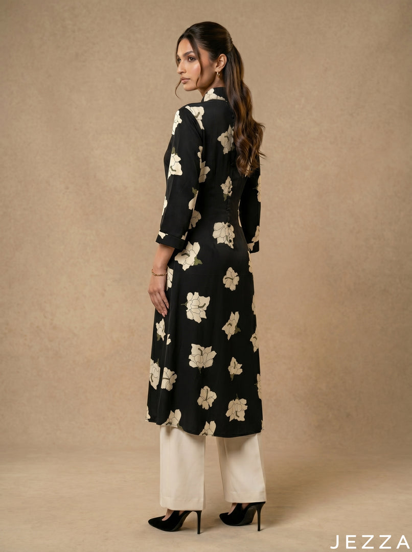 Statement Bloom: Bold Floral Longline Top 87042