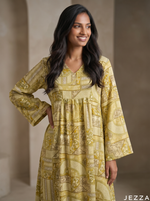 Load image into Gallery viewer, Eclectic Harmony: Patchwork Print Midi Top 79502